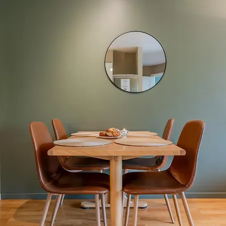 Cozy Near Center Bus Nearby Apartment *