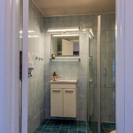 Cozy Near Center Bus Nearby Apartment *